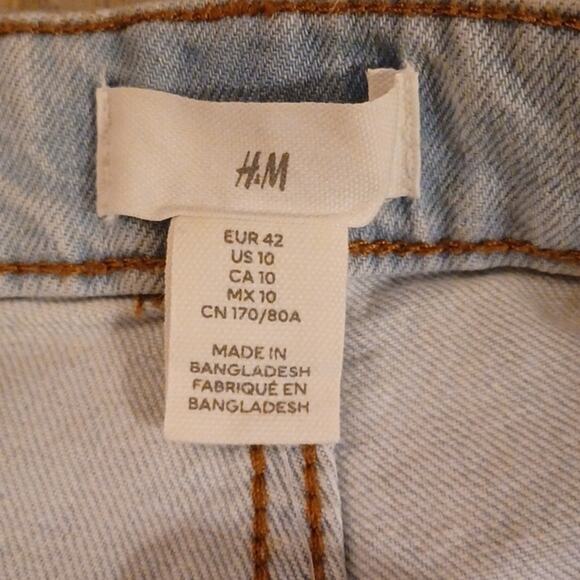 H&M Light Wash Comfort Stretch Straight Leg High Waist Denim Jeans. - Picture 12 of 16